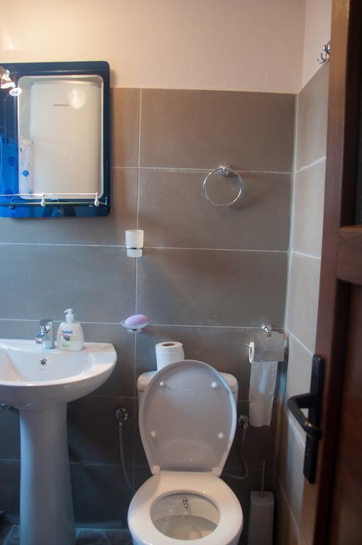 Aste Guesthouse Tropoje Ruang foto